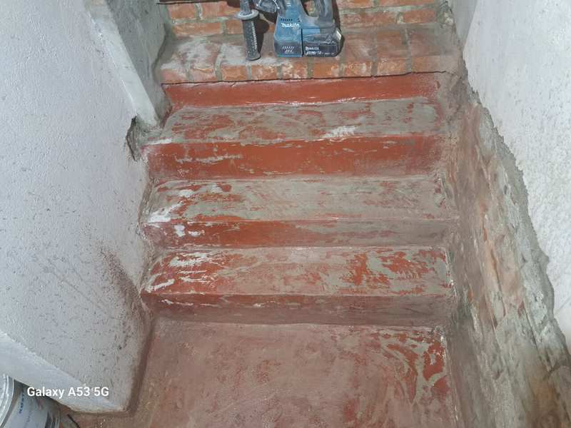 Kelderdichting - oude muur voor herstel